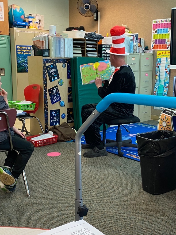Mrs.Riley’s class enjoys visit from Cat in the Hat